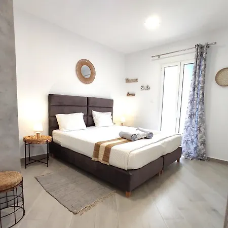 Modern Mykonos 2 Bd Aqua Apt W Shared Pool