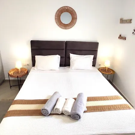 Modern Mykonos 2 Bd Aqua Apt W Shared Pool Daire Plintri